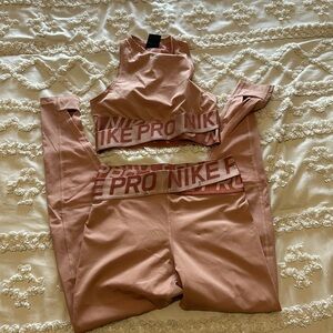 Nike Set. Leggings and Bra